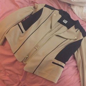 Anne Klein blazer !